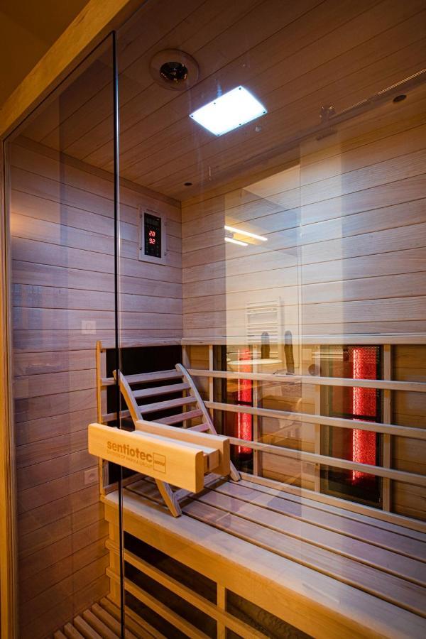 Appartement Avec Sauna Au Pied De La Citadelle Besançon Eksteriør billede